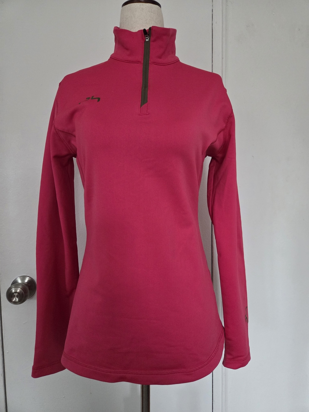 Women’s Hot Pink Half-Zip Performance Pullover